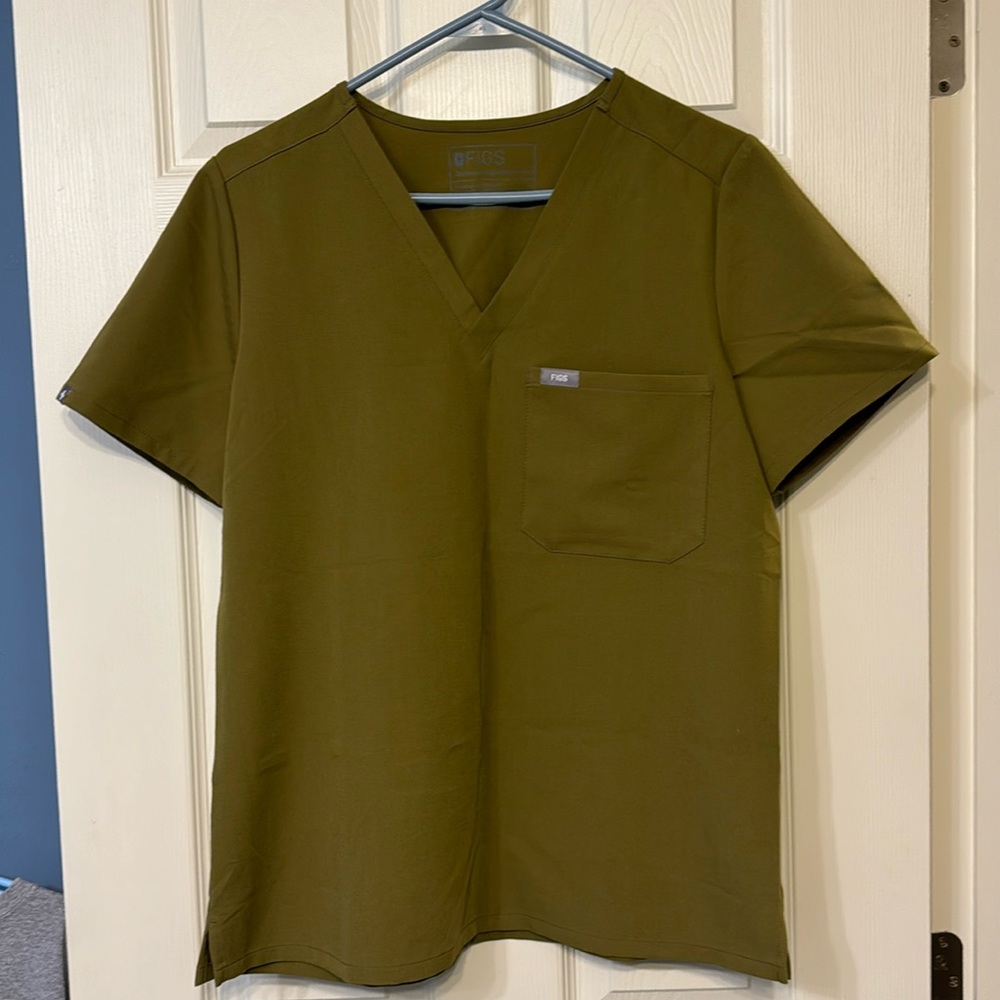 Figs scrub top medium